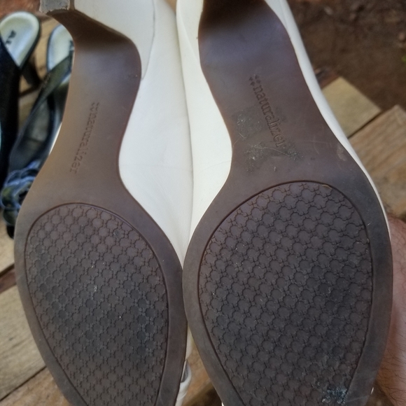 Size 8 Naturalizer ladies White Cream high heels shoes open toe spectator formal - Picture 4 of 10